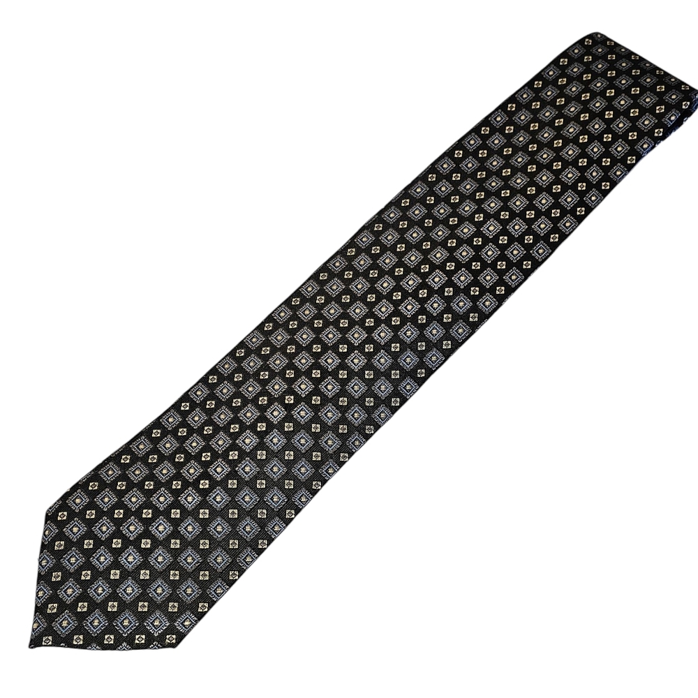 ROUNDTREE & YORKE TIE